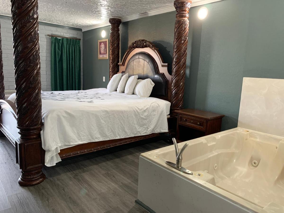 Stratford Inn Тилер Екстериор снимка