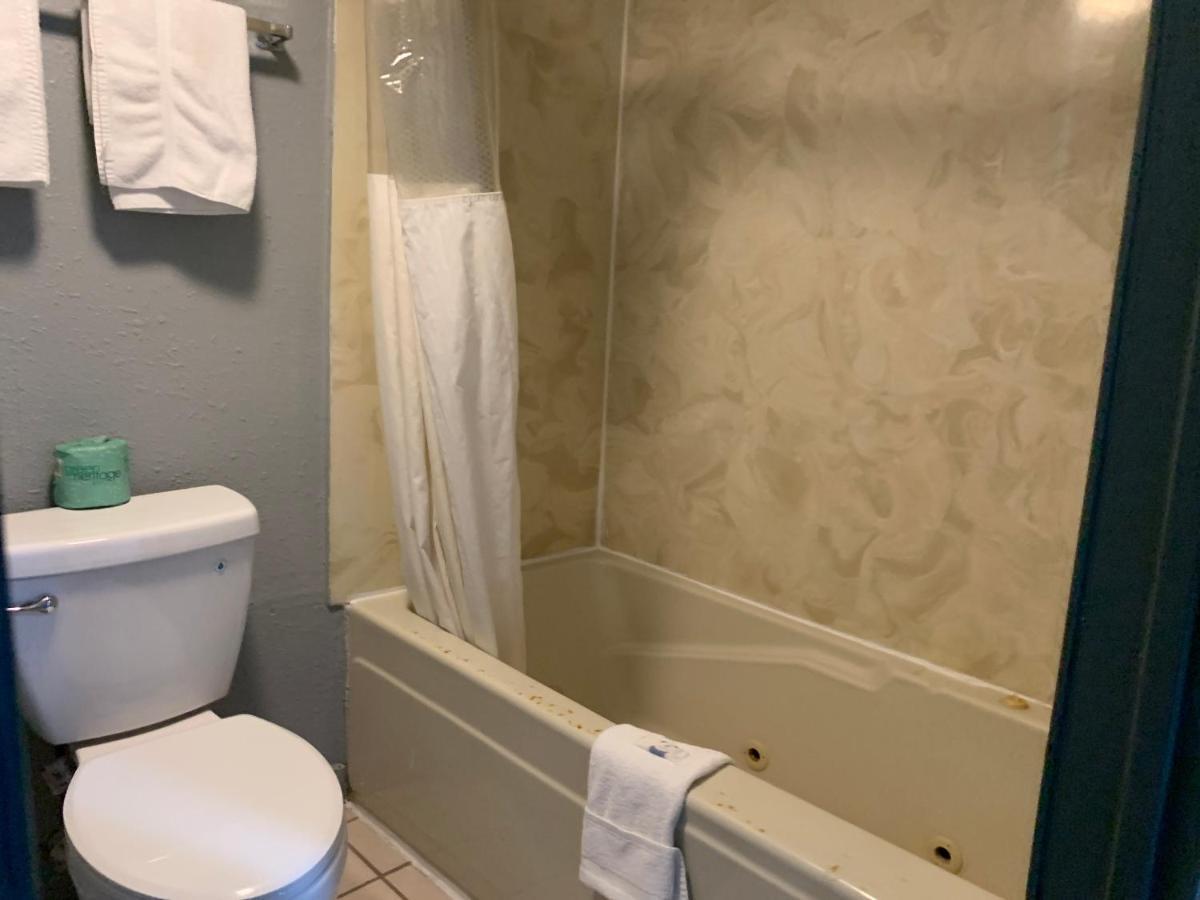 Stratford Inn Тилер Екстериор снимка