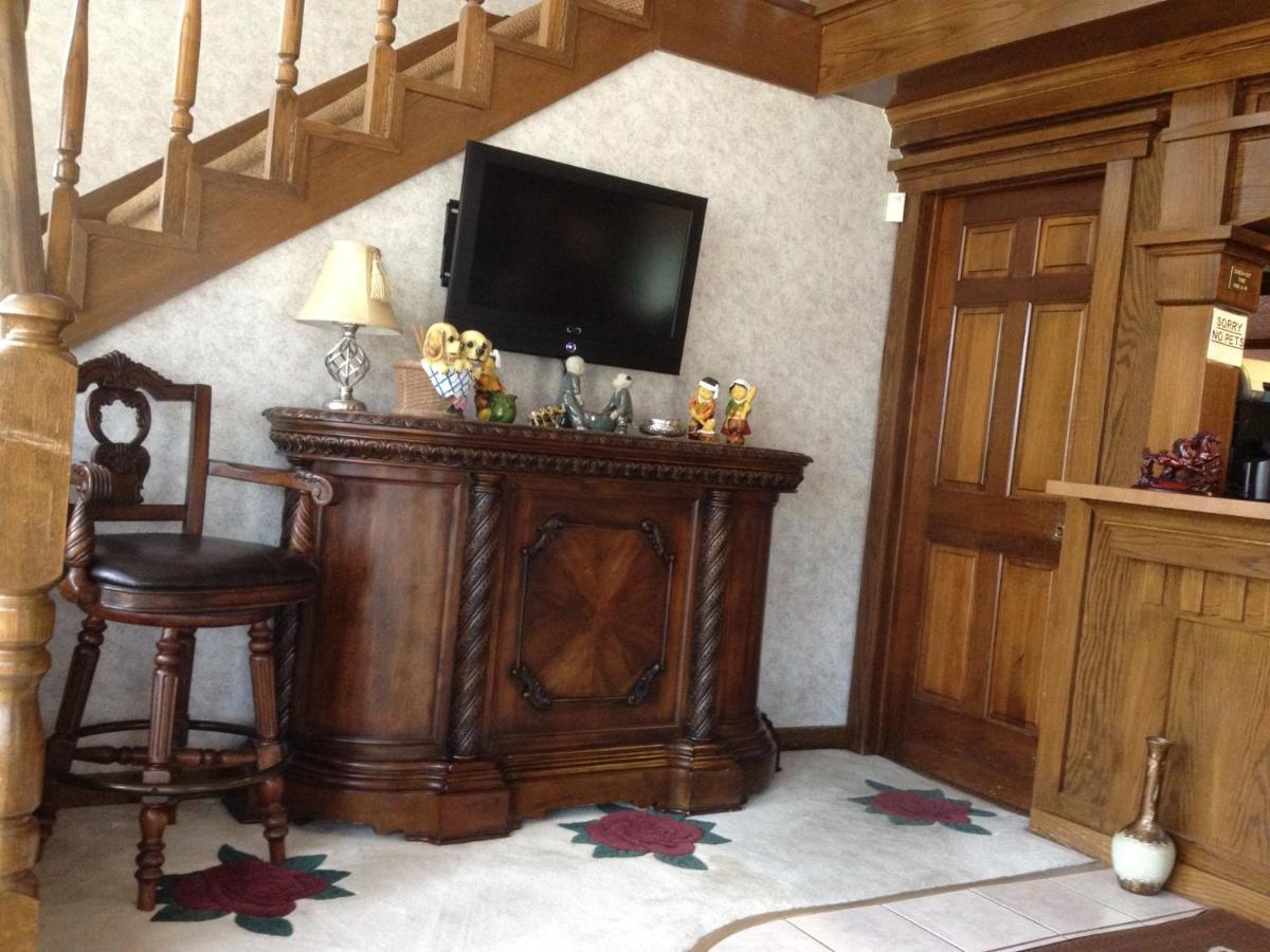 Stratford Inn Тилер Екстериор снимка