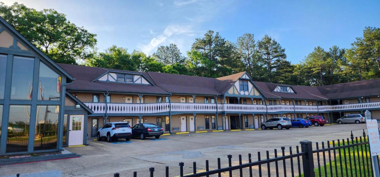 Stratford Inn Тилер Екстериор снимка