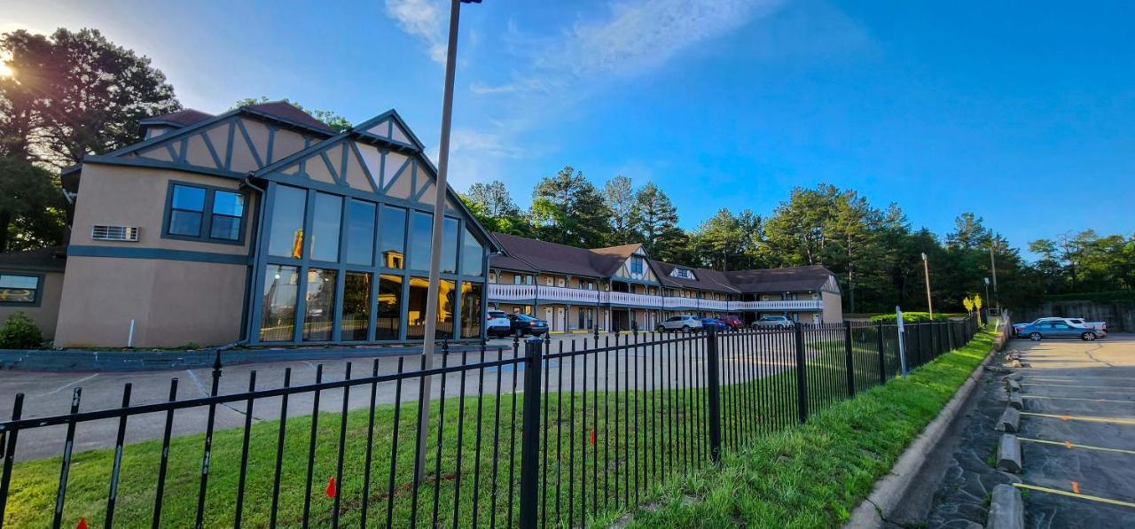 Stratford Inn Тилер Екстериор снимка