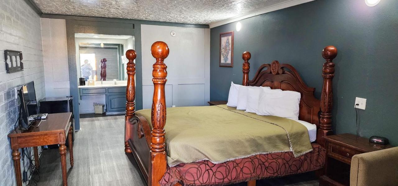 Stratford Inn Тилер Екстериор снимка