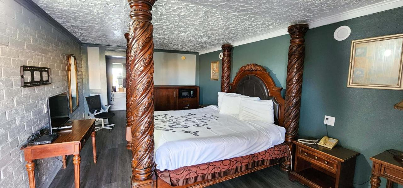 Stratford Inn Тилер Екстериор снимка