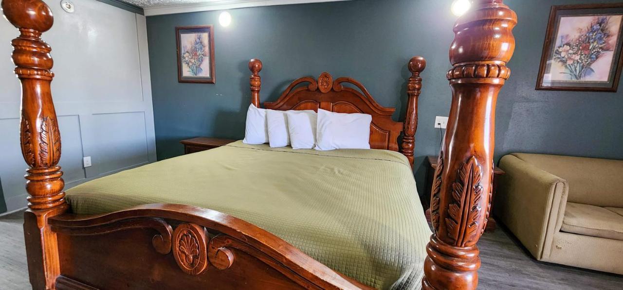 Stratford Inn Тилер Екстериор снимка